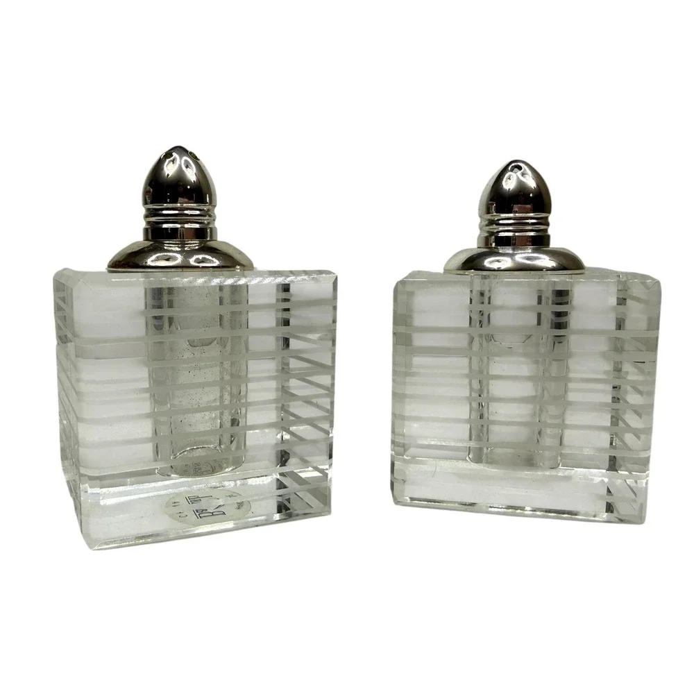 Bad ash Crystal Salt & Pepper Shaker Set Square Ribbed Clear Glass Silver Top